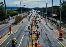 instalação de balizadores em Caucaia