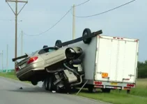 carro com reboque